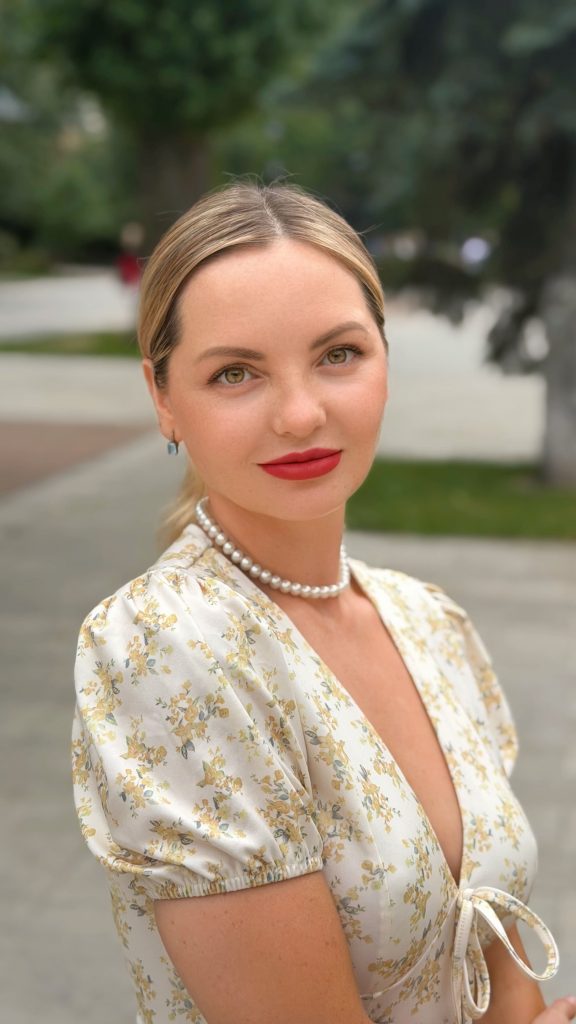 Anastasia Author mybarbiestory